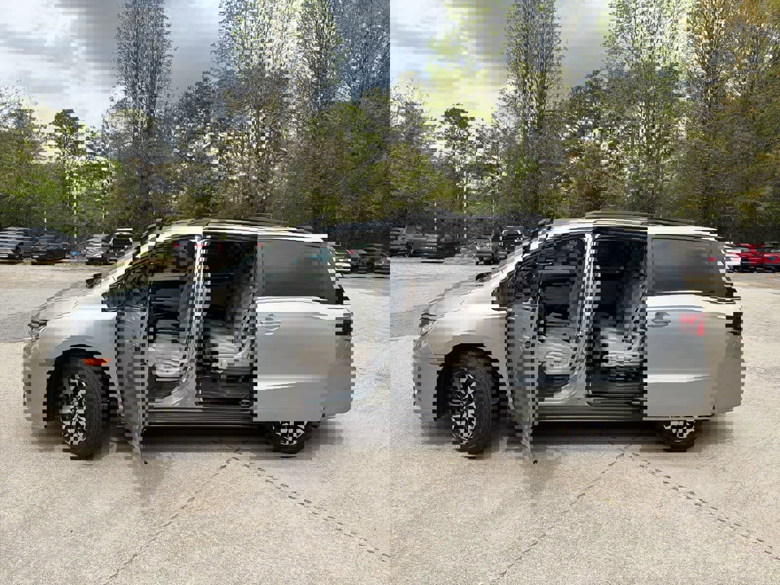 Certified 2025 Honda Odyssey EX-L image 17