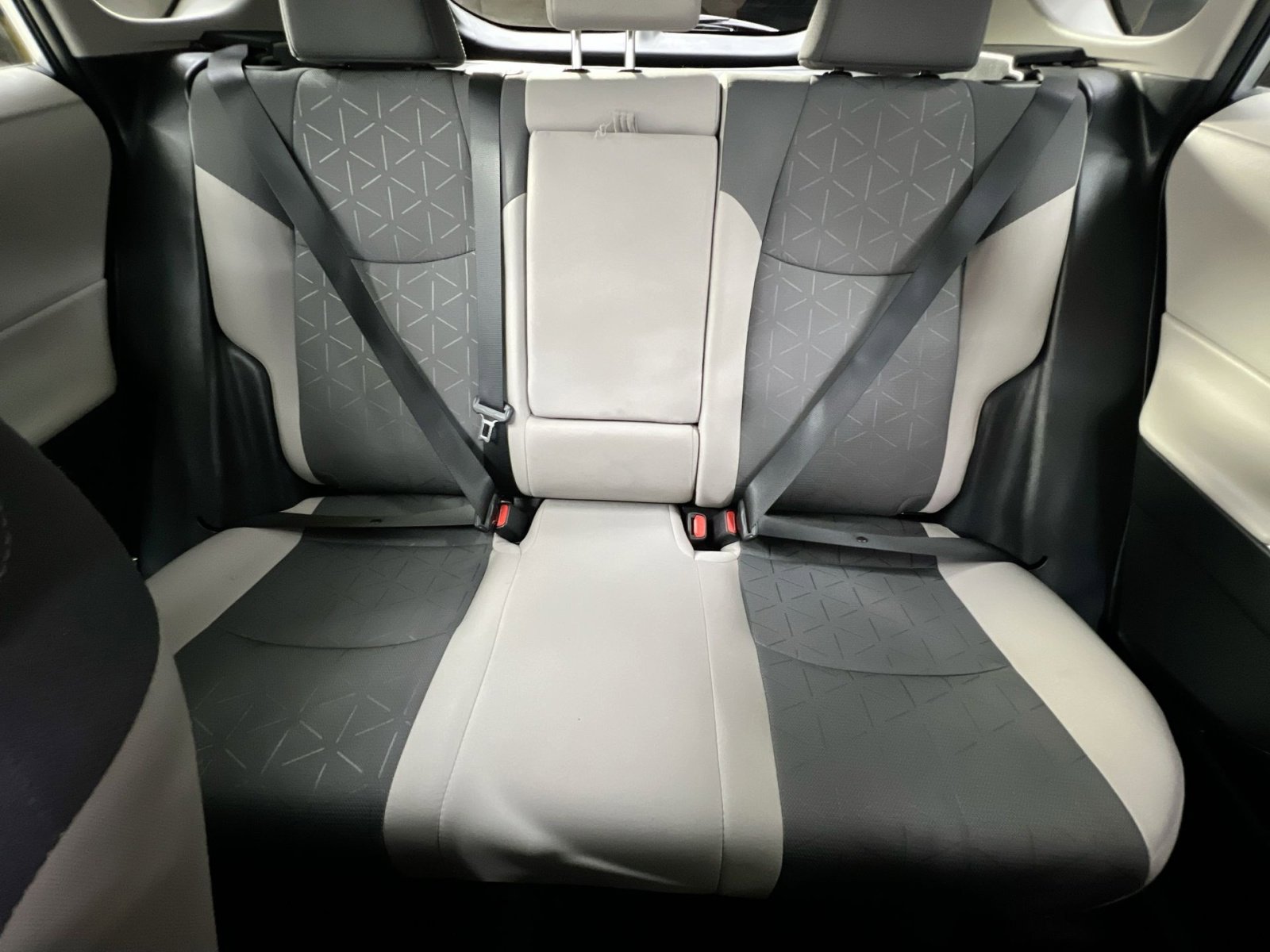 Used 2024 Toyota RAV4 XLE image 5