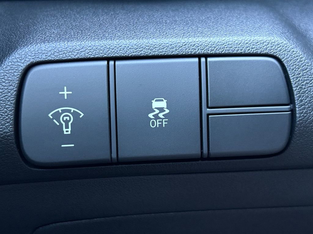 New 2026 Hyundai Elantra SEL Sport Premium image 3