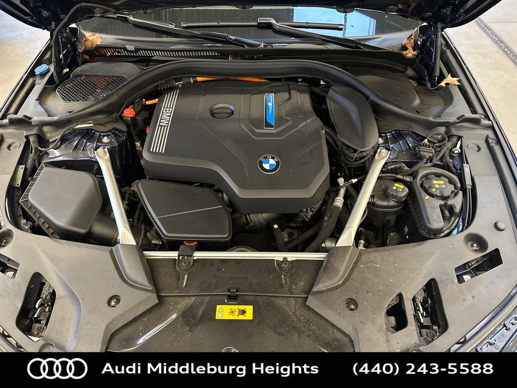 Used 2023 BMW 530e xDrive w/ Luxury Seating Package image 24