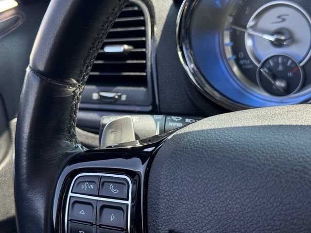 Used 2014 Chrysler 300 S AWD/4WD image 29