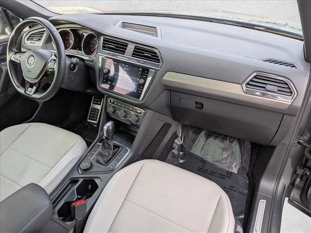 Used 2020 Volkswagen Tiguan SE R-Line AWD/4WD image 22