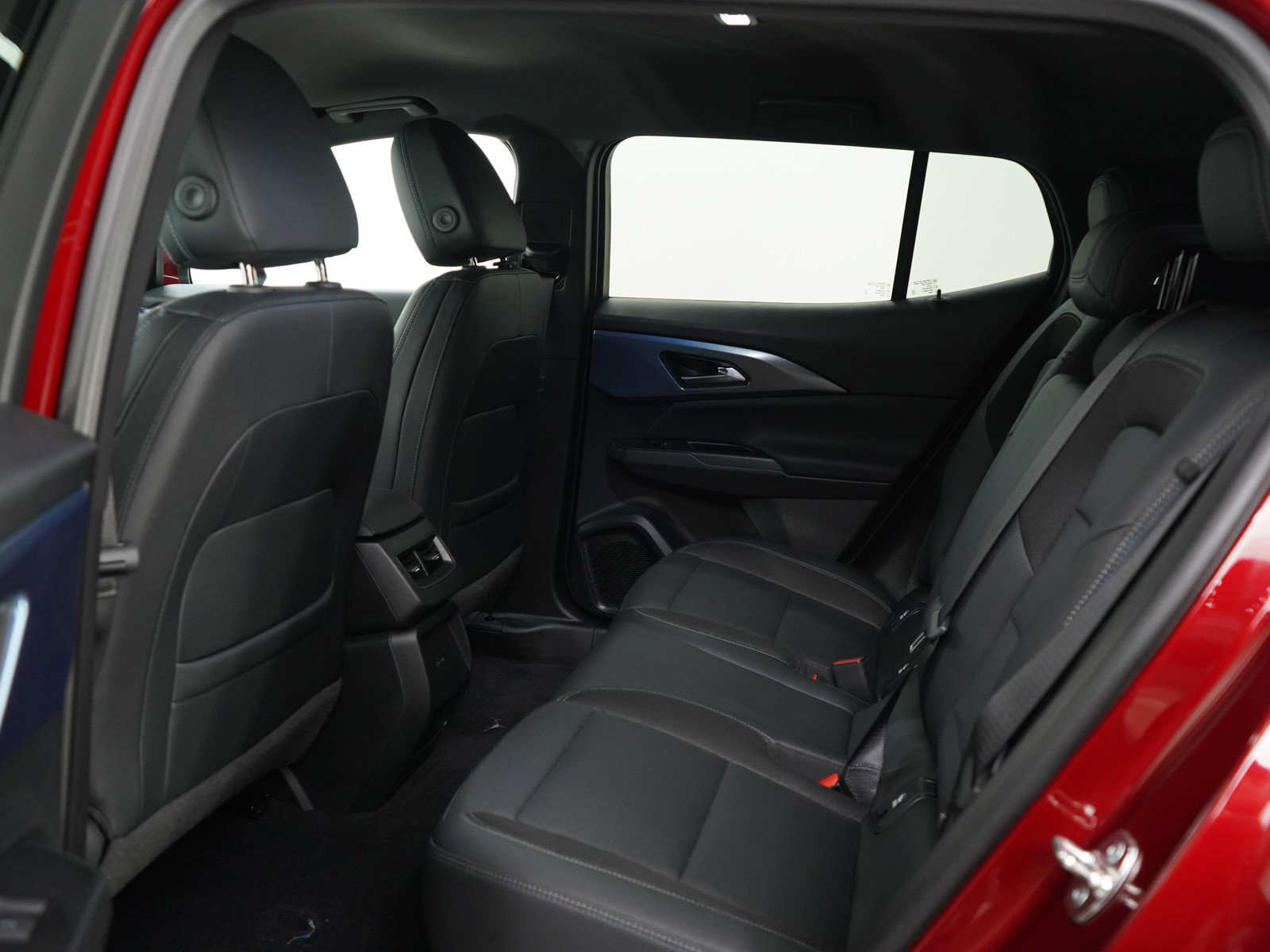 Used 2024 Chevrolet Equinox EV LT image 18