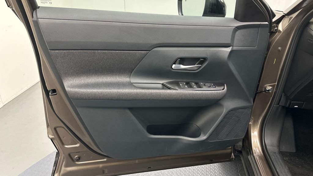 New 2026 Nissan Kicks SV w/ SV Premium Package image 16