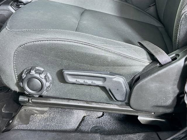 Used 2022 Jeep Gladiator Willys image 11