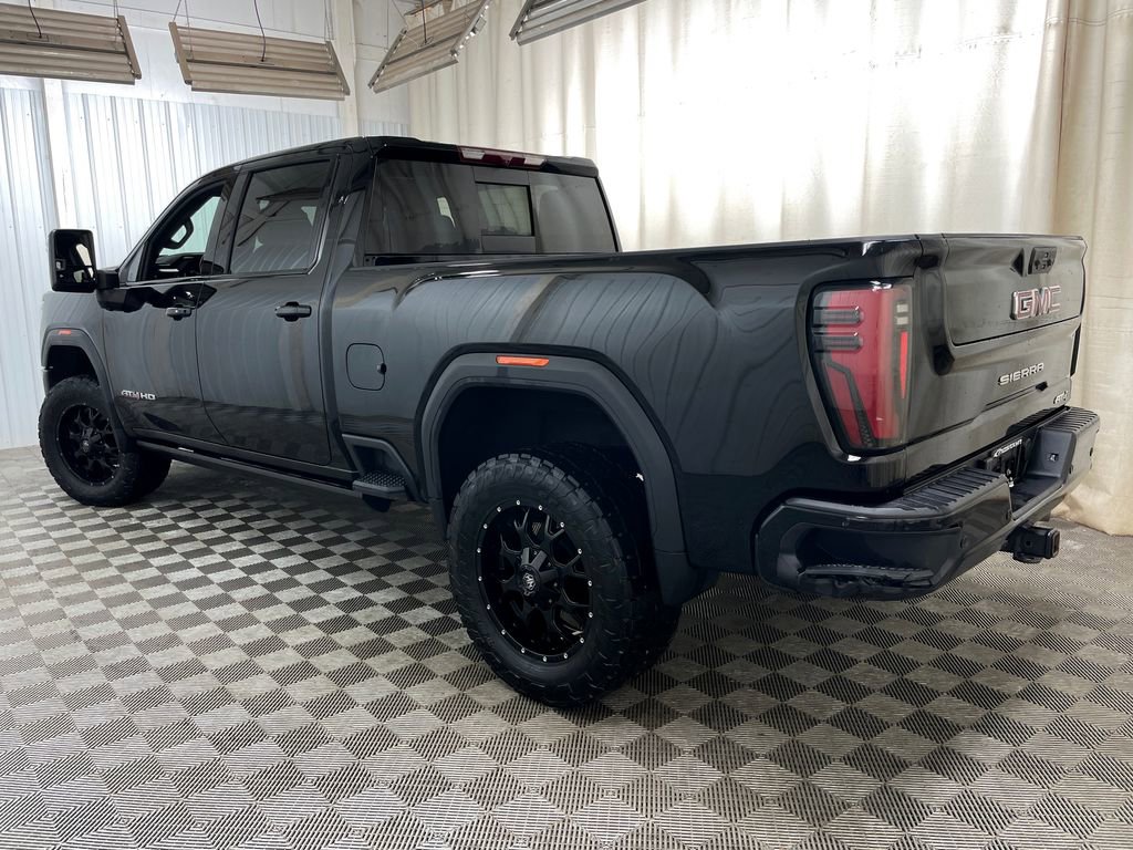 Used 2025 GMC Sierra 2500 AT4 image 22