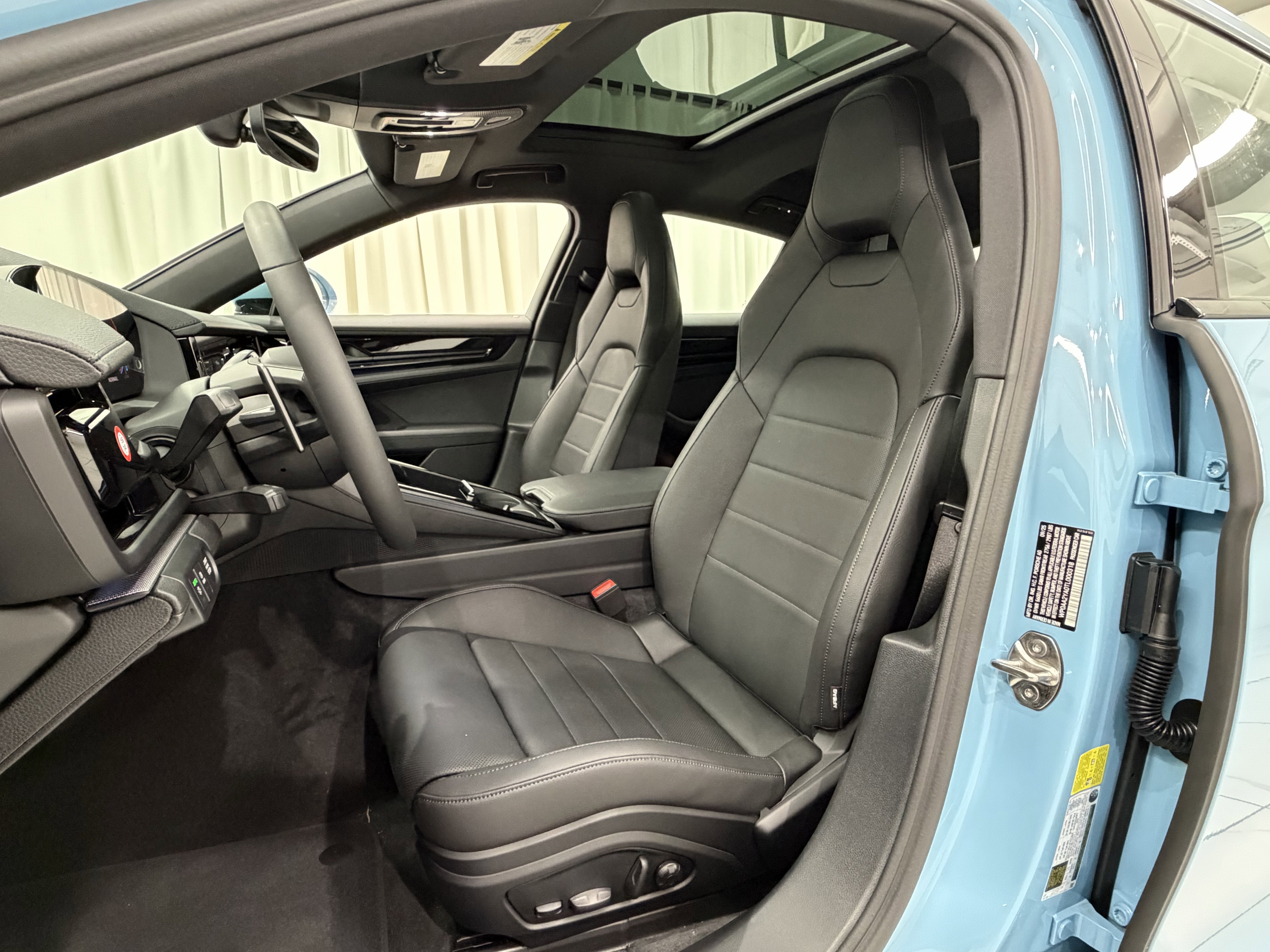 New 2026 Porsche Panamera 4 image 29