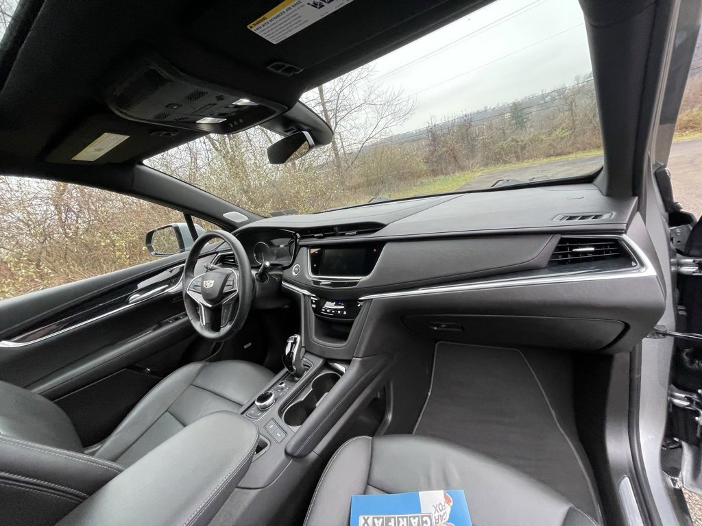 Certified 2025 Cadillac XT5 Premium Luxury image 10