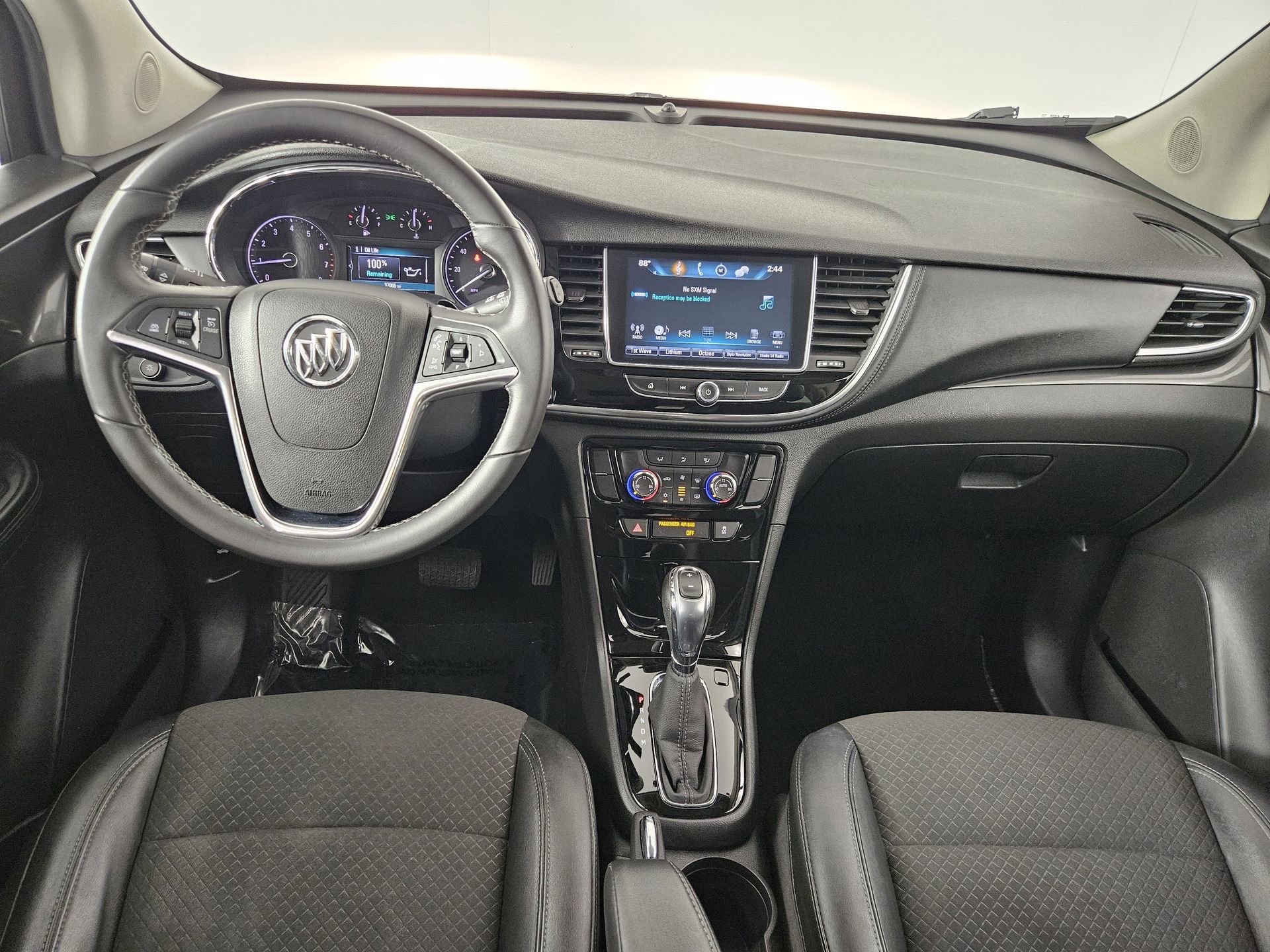 Used 2018 Buick Encore Sport Touring FWD image 29