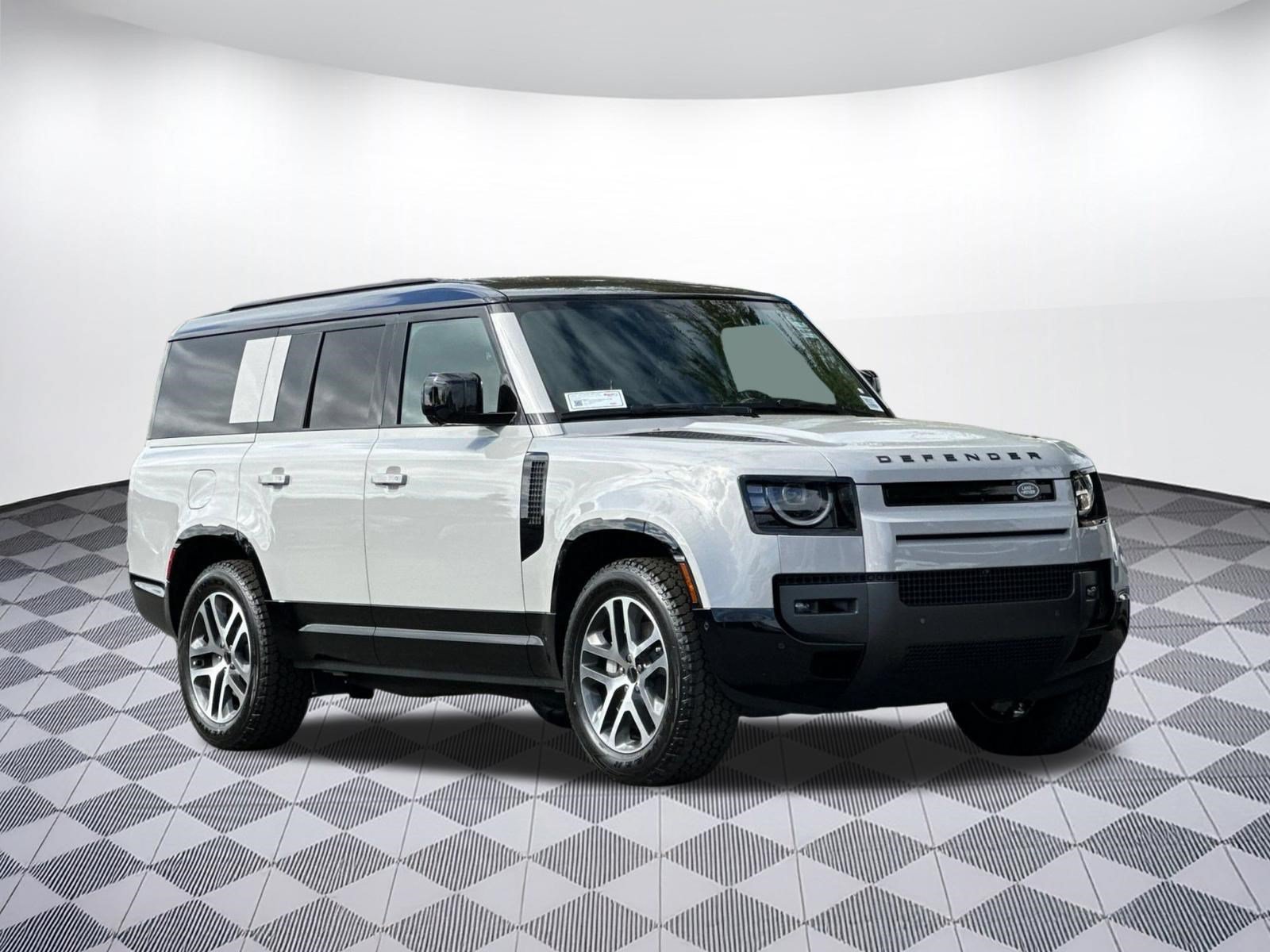New 2026 Land Rover Defender 130 X-Dynamic SE AWD/4WD image 7