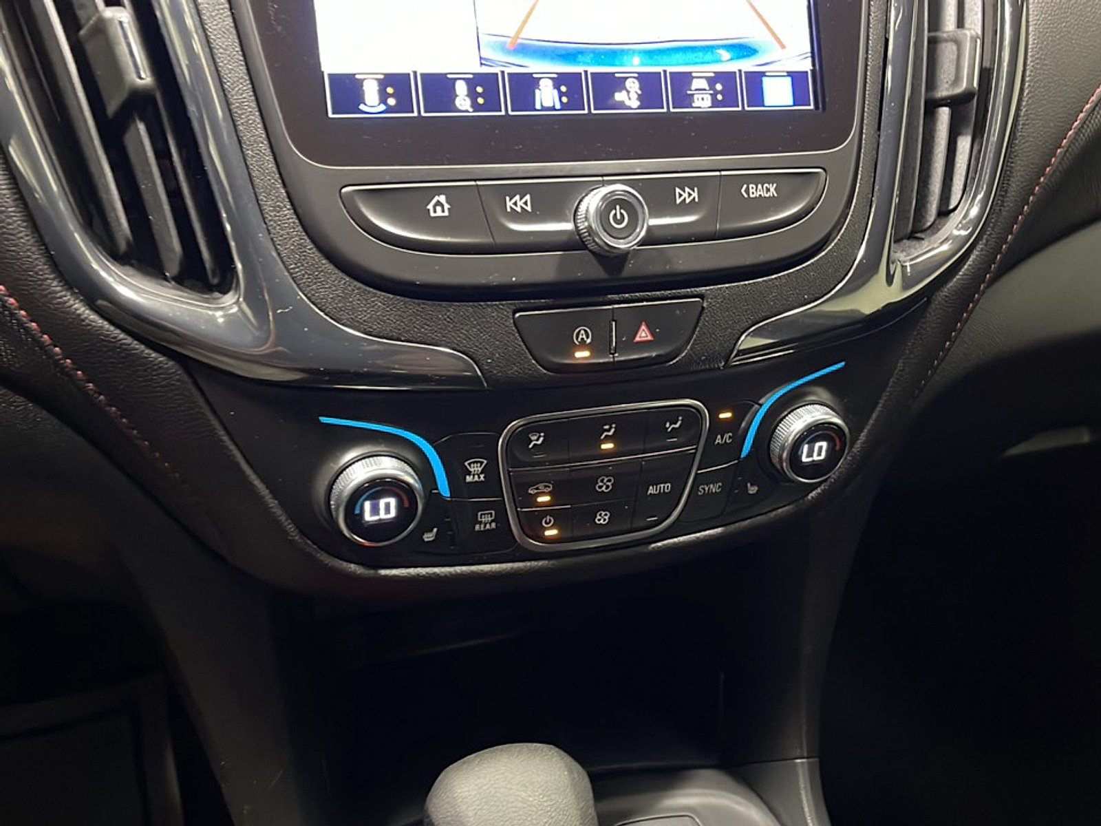 Used 2022 Chevrolet Equinox RS w/ RS Leather Package FWD image 10