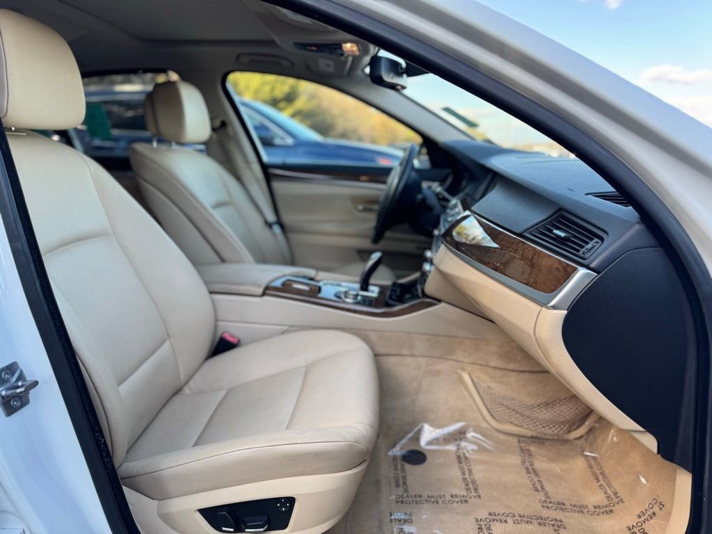 Used 2011 BMW 535i Sedan image 11