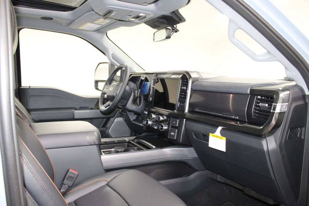 New 2026 Ford F250 Lariat w/ Black Appearance Package AWD/4WD image 31
