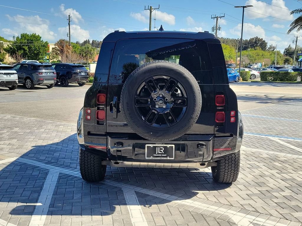 Certified 2024 Land Rover Defender 110 X-Dynamic SE image 4