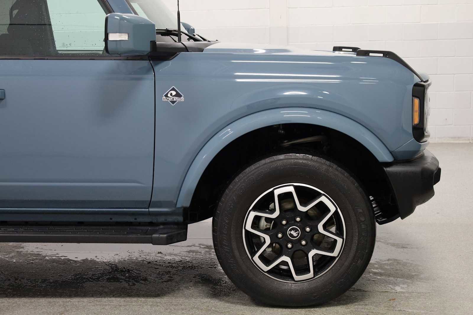 Used 2021 Ford Bronco Outer Banks image 11