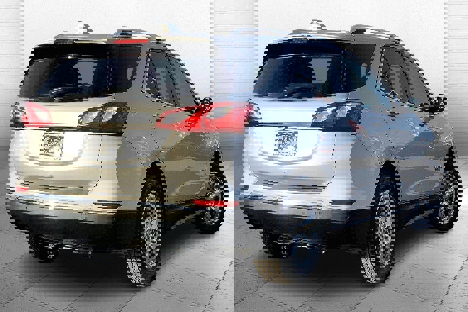 Used 2018 Chevrolet Equinox Premier image 12