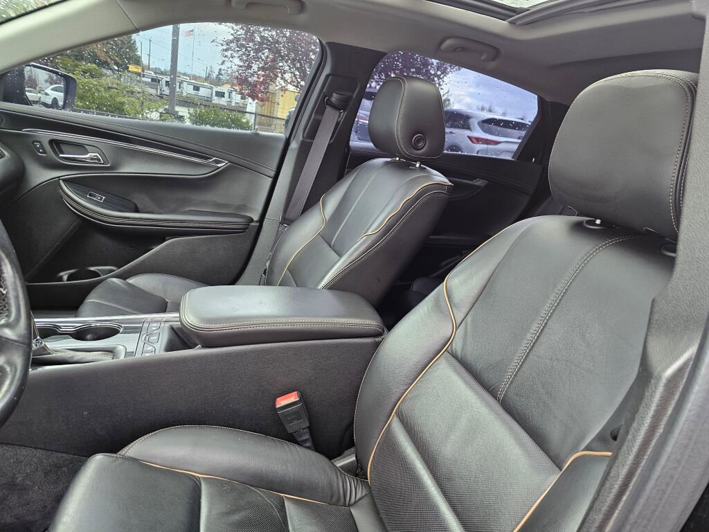 Used 2016 Chevrolet Impala LTZ w/ Enhanced Convenience Package image 26