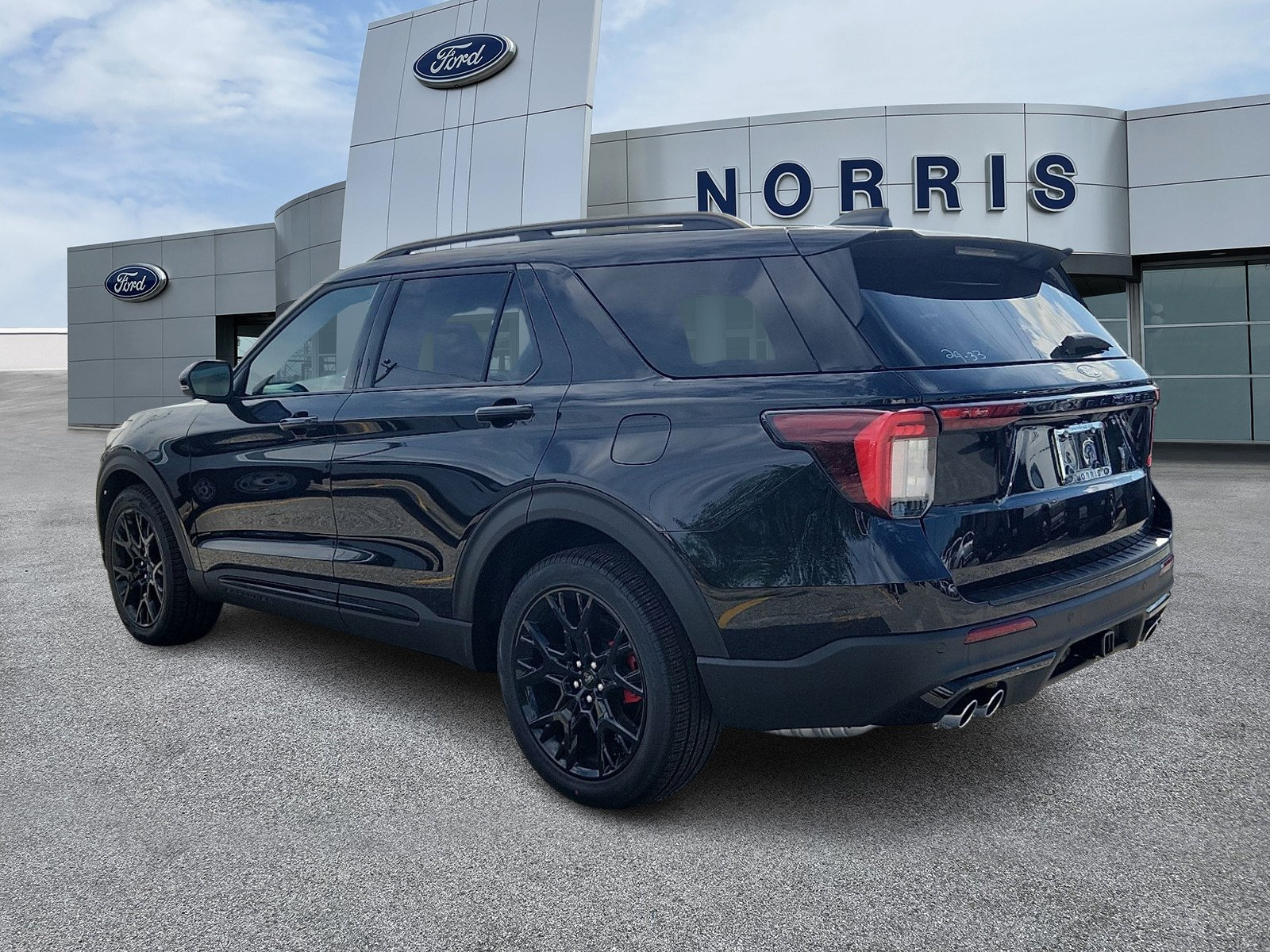 New 2027 Ford Explorer ST w/ Sun And Sound Package AWD/4WD image 3