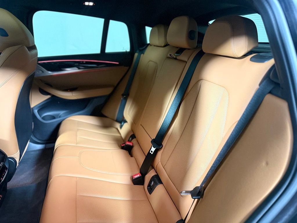 Used 2022 BMW X4 xDrive30i AWD/4WD image 25