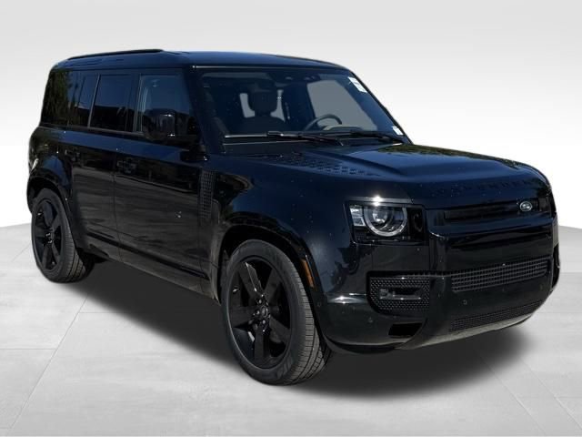 New 2025 Land Rover Defender 110 X-Dynamic SE image 4