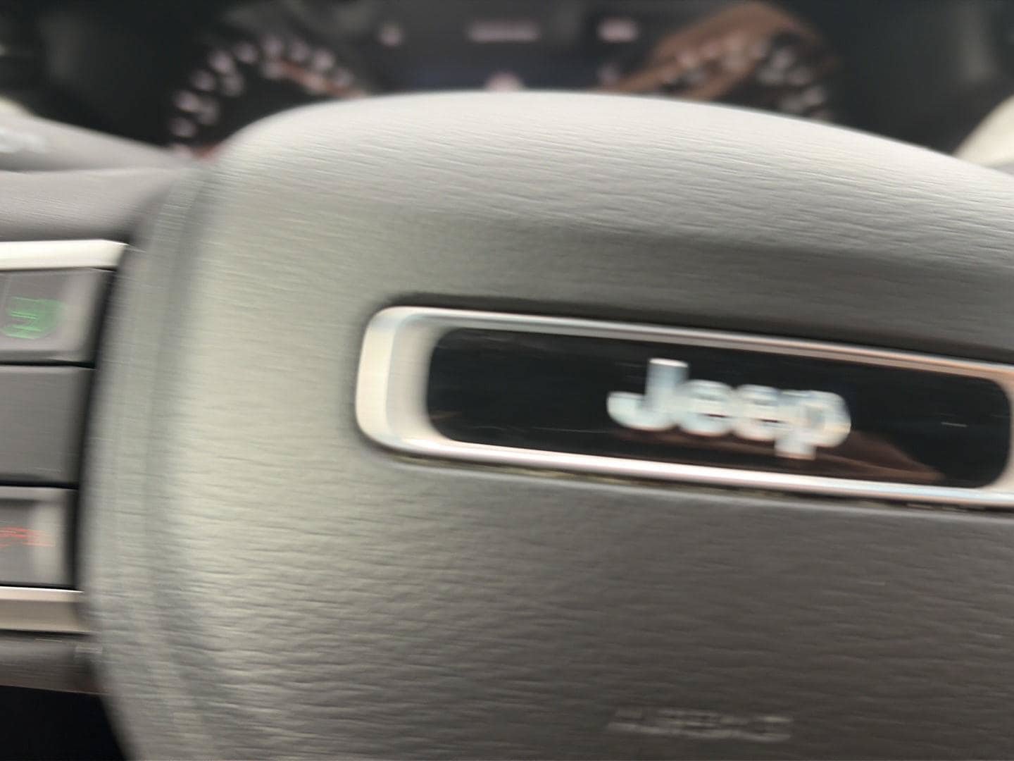 Used 2023 Jeep Compass Latitude AWD/4WD image 13