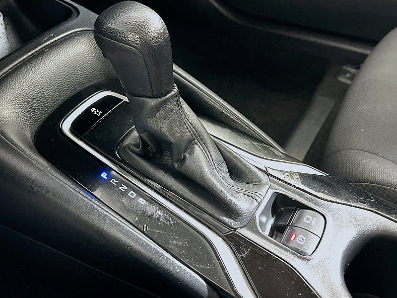 Used 2020 Toyota Corolla LE FWD image 17