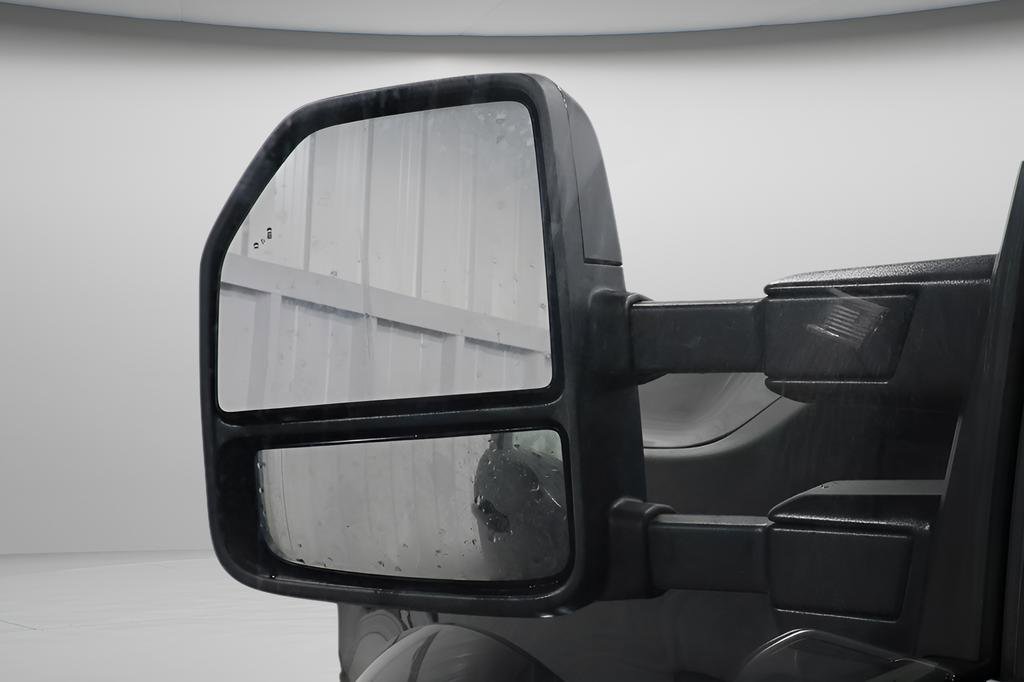 Used 2025 Ford F450 Platinum w/ FX4 Off-Road Package AWD/4WD image 25
