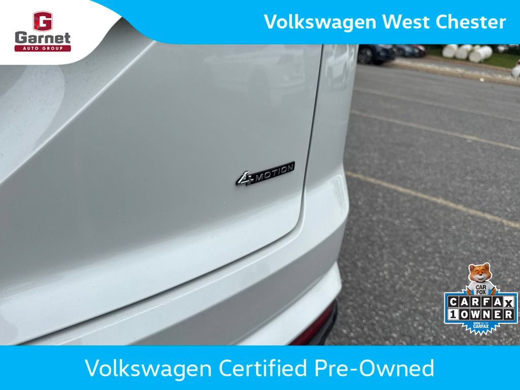 Certified 2023 Volkswagen Atlas Cross Sport SEL R-Line AWD/4WD image 35