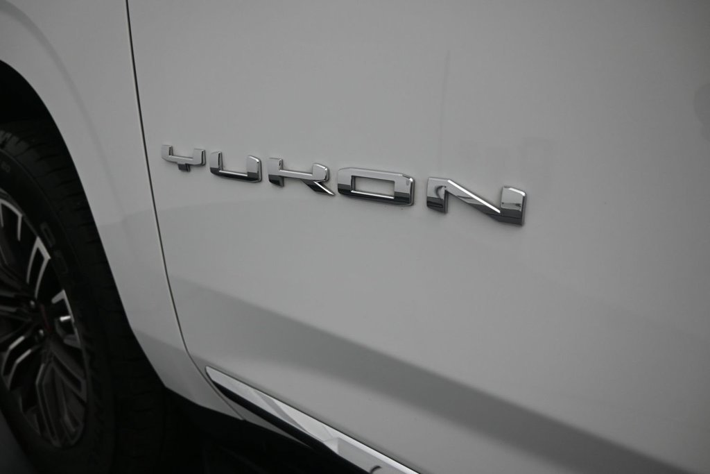 Used 2025 GMC Yukon Elevation w/ Elevation Premium Package AWD/4WD image 12