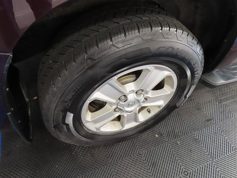 Used 2019 Toyota Sequoia SR5 AWD/4WD image 8