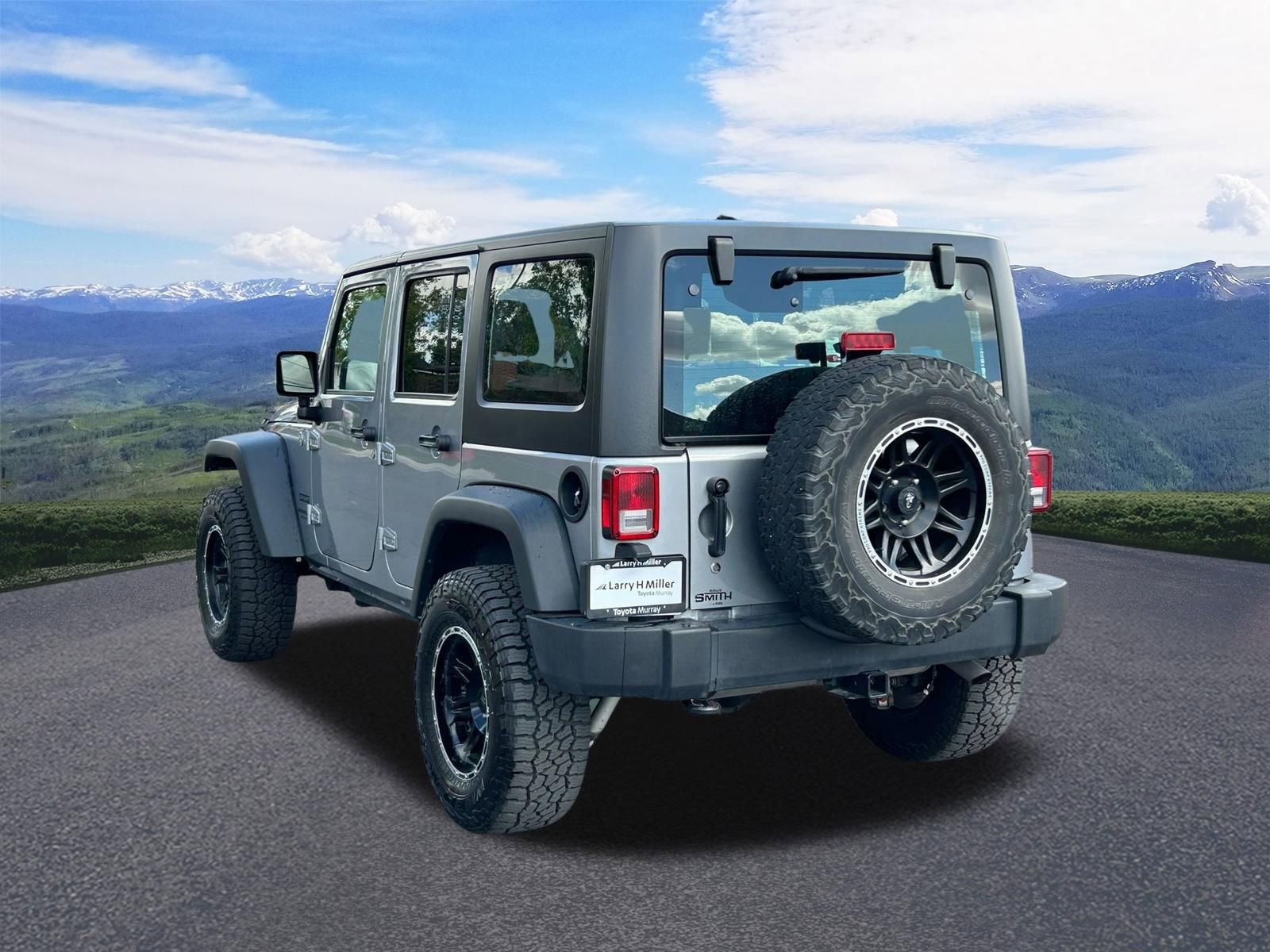 Used 2016 Jeep Wrangler Unlimited Sport w/ Connectivity Group image 3