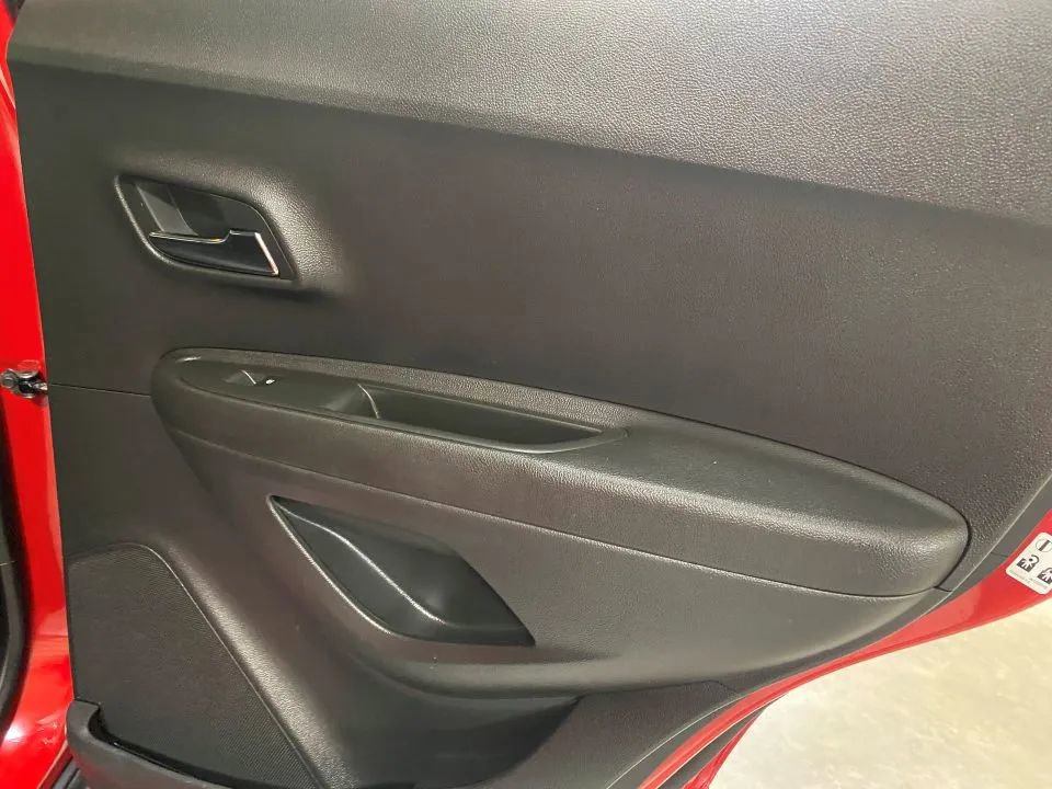 Used 2015 Chevrolet Trax LT w/ LPO, Protection Package image 34