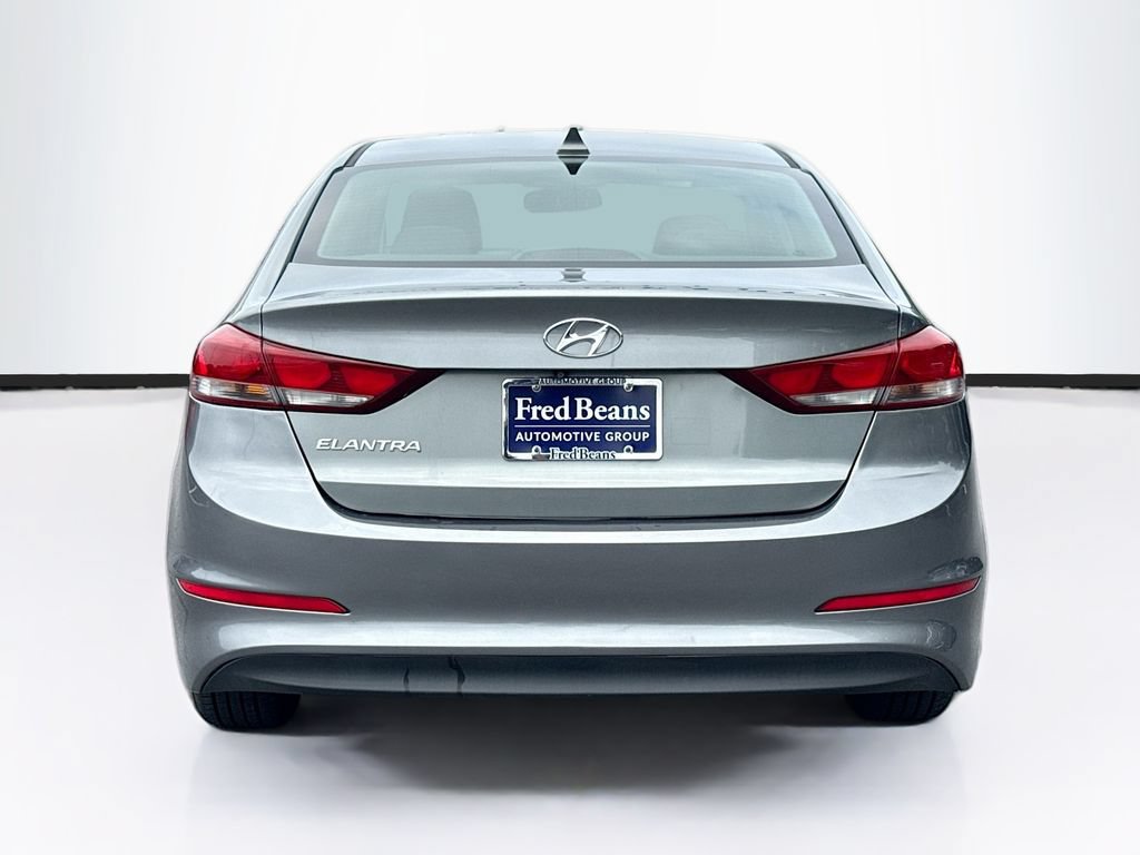 Used 2017 Hyundai Elantra Value Edition w/ Cargo Package FWD image 7