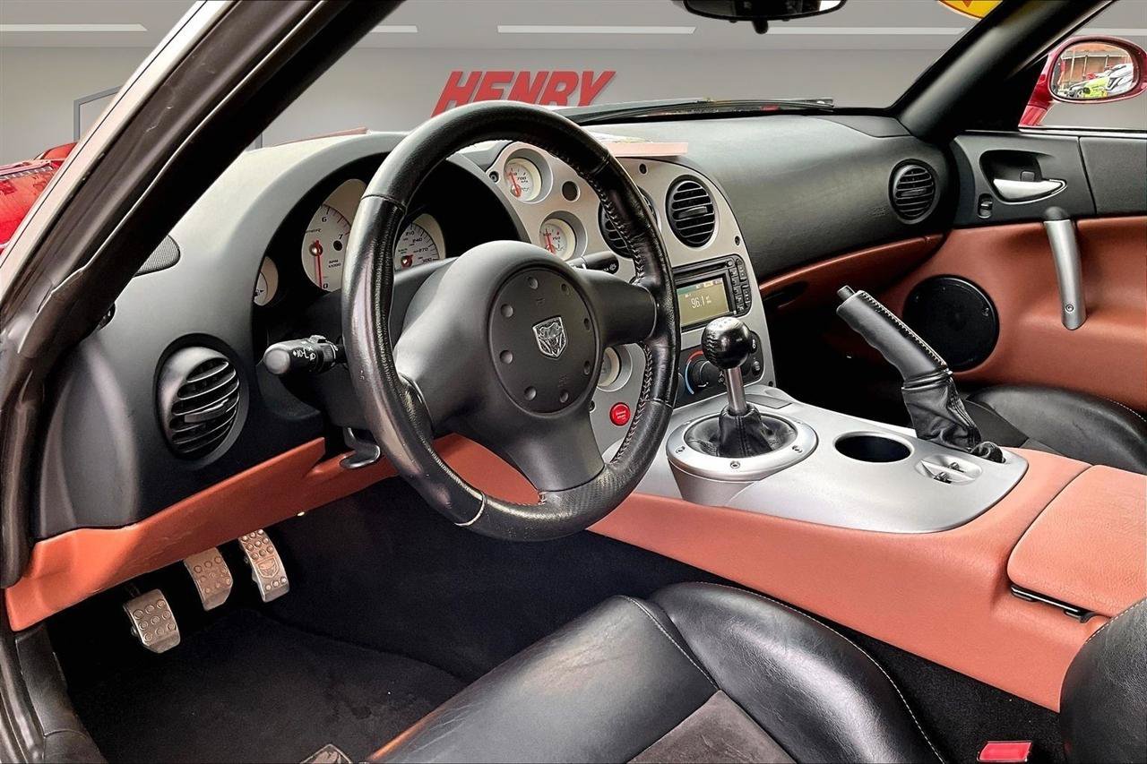 Used 2008 Dodge Viper SRT-10 RWD image 16