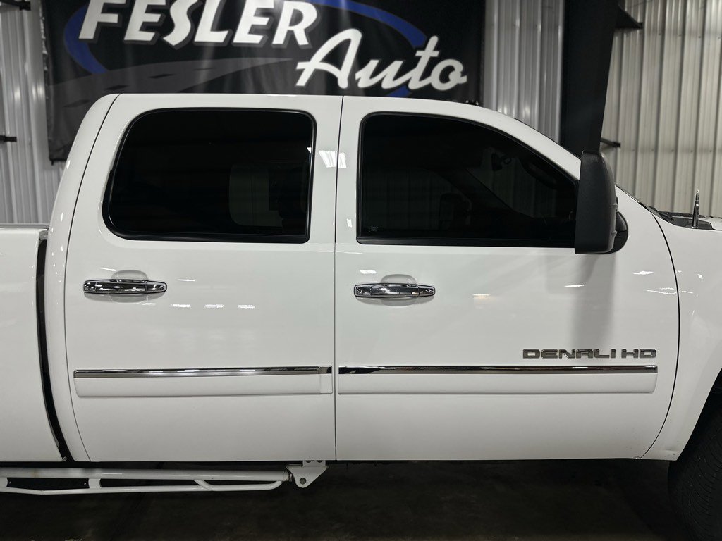 Used 2014 GMC Sierra 2500 Denali w/ Suspension Package, Off-Road image 16