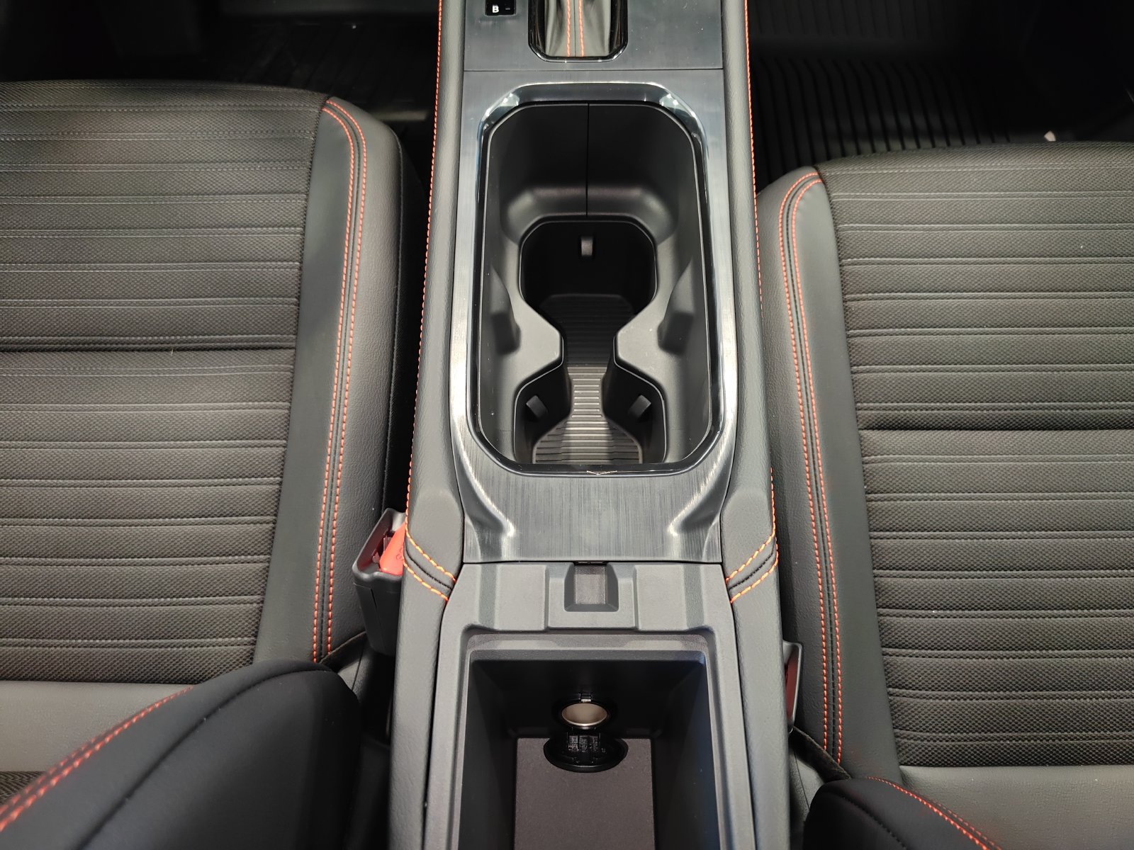 New 2027 Nissan Kicks SV AWD/4WD image 24