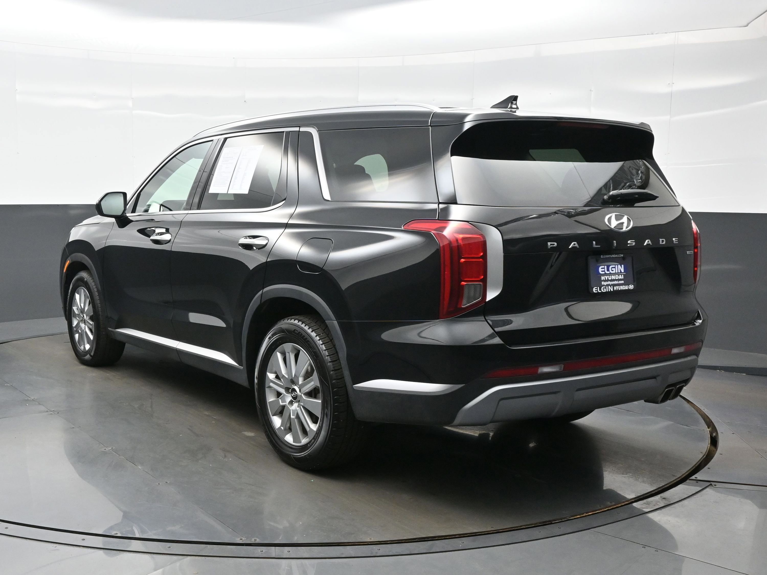 Used 2024 Hyundai Palisade SEL AWD/4WD image 4
