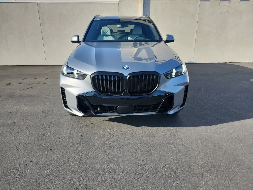 New 2026 BMW X5 sDrive40i w/ M Sport Package RWD image 5