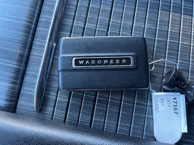 Used 2024 Jeep Wagoneer L Series II w/ Flexible Seating Group image 64