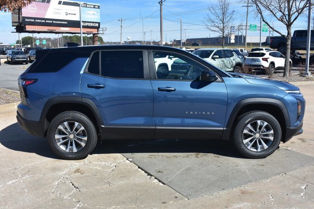 New 2026 Chevrolet Equinox LT image 4