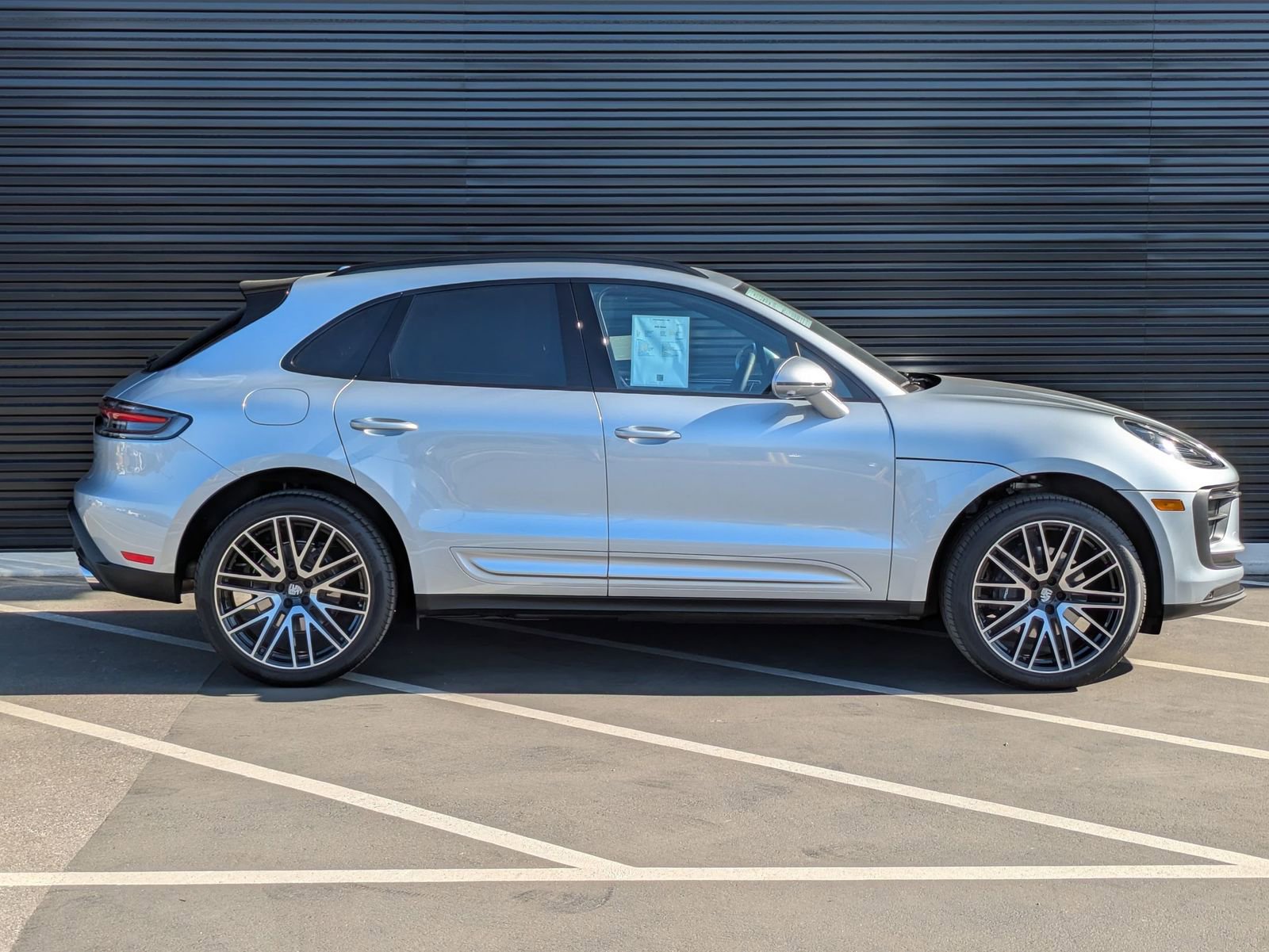 Certified 2026 Porsche Macan image 8