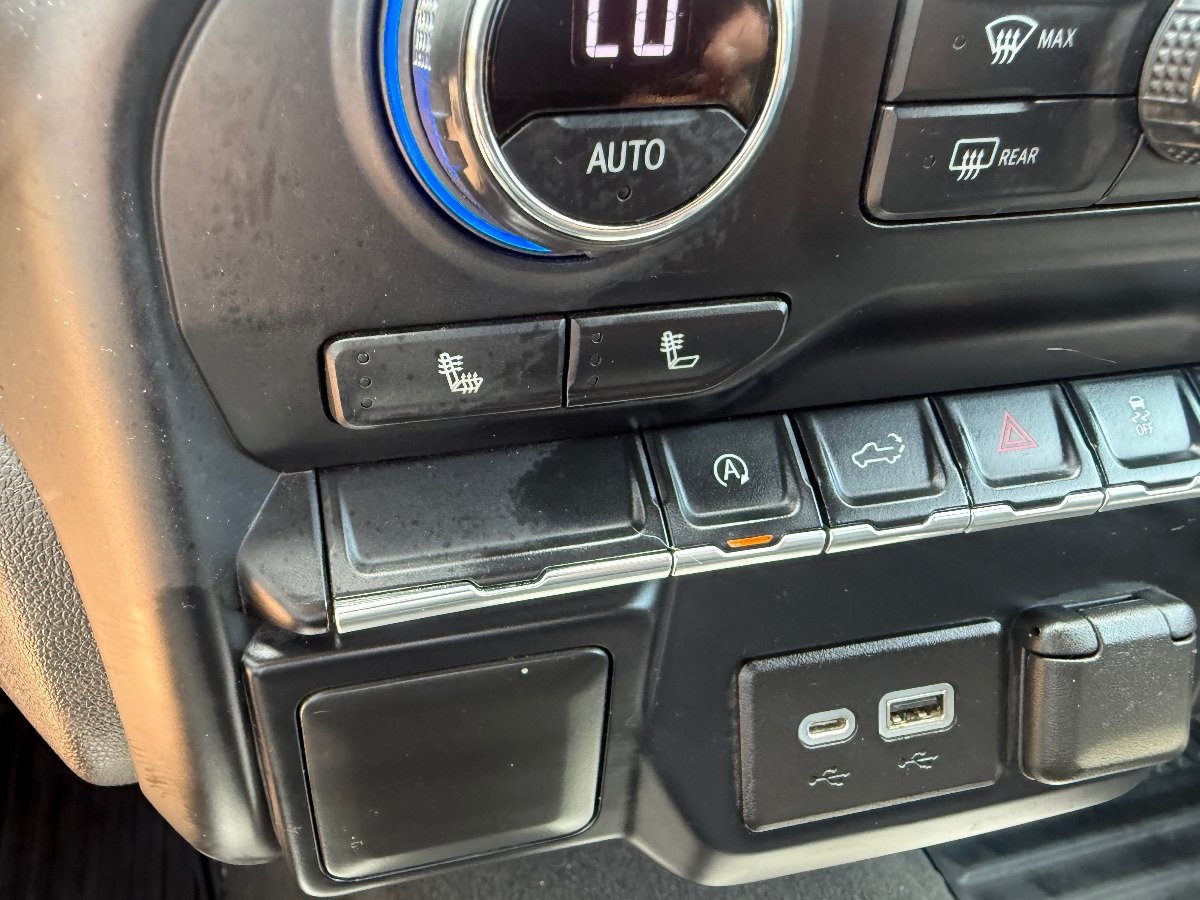 Used 2021 Chevrolet Silverado 1500 LT RWD image 36