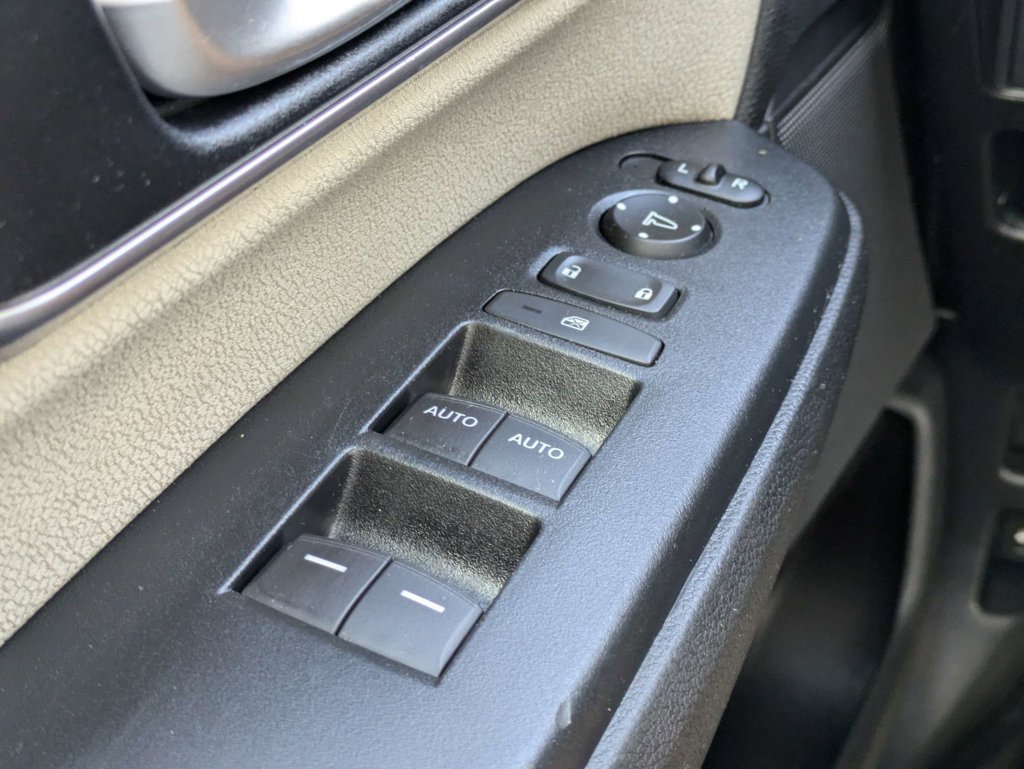 Used 2018 Honda CR-V EX image 22