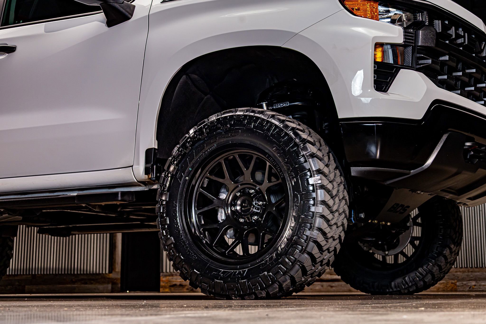 Used 2025 Chevrolet Silverado 1500 Custom Trail Boss w/ LPO, Dark Essentials Package image 16