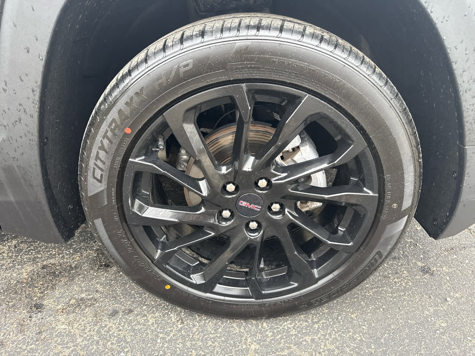 Used 2023 GMC Terrain SLE w/ Driver Convenience Package image 10