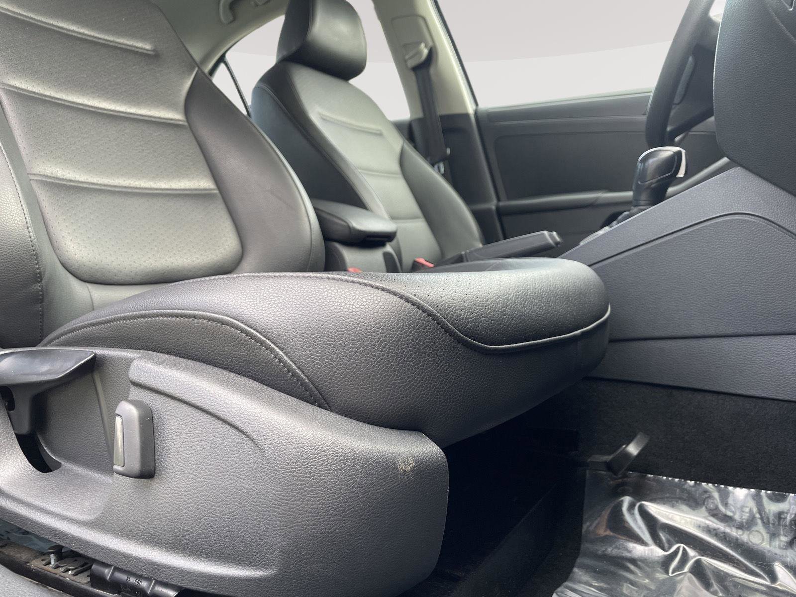 Used 2014 Volkswagen Jetta SE FWD image 5