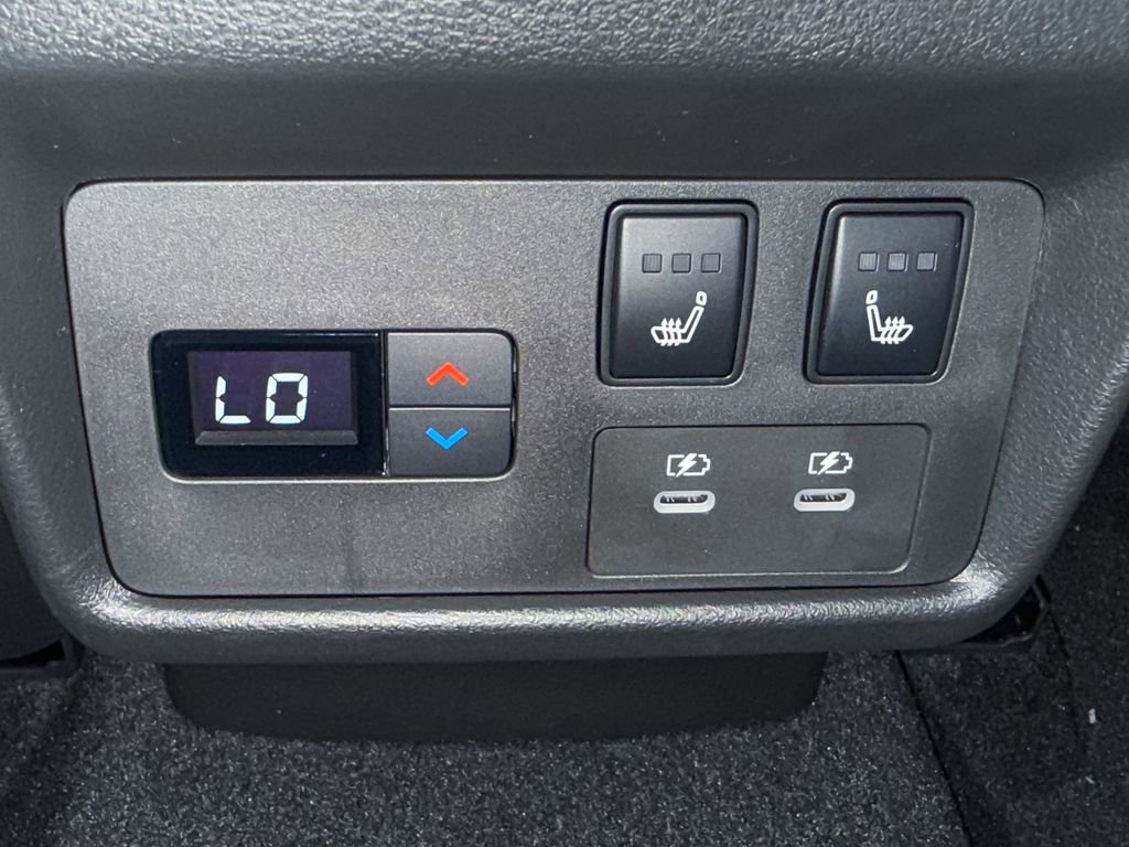 New 2026 Nissan Rogue Platinum image 38