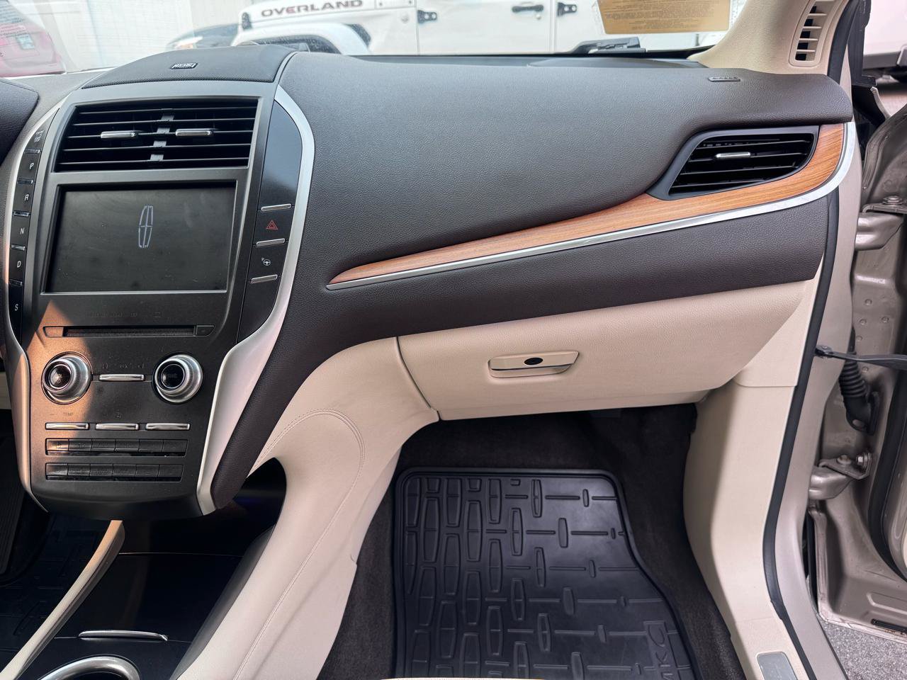 Used 2015 Lincoln MKC AWD w/ Equipment Group 102A Reserve image 24
