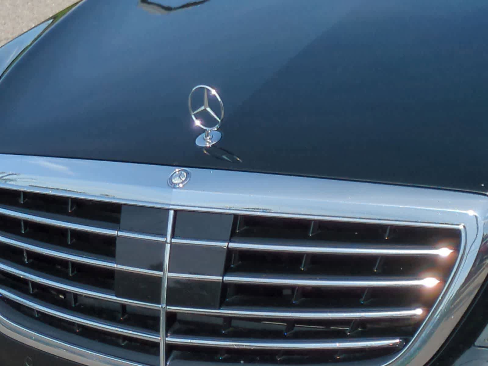 Used 2017 Mercedes-Benz S 550 4MATIC Sedan image 12
