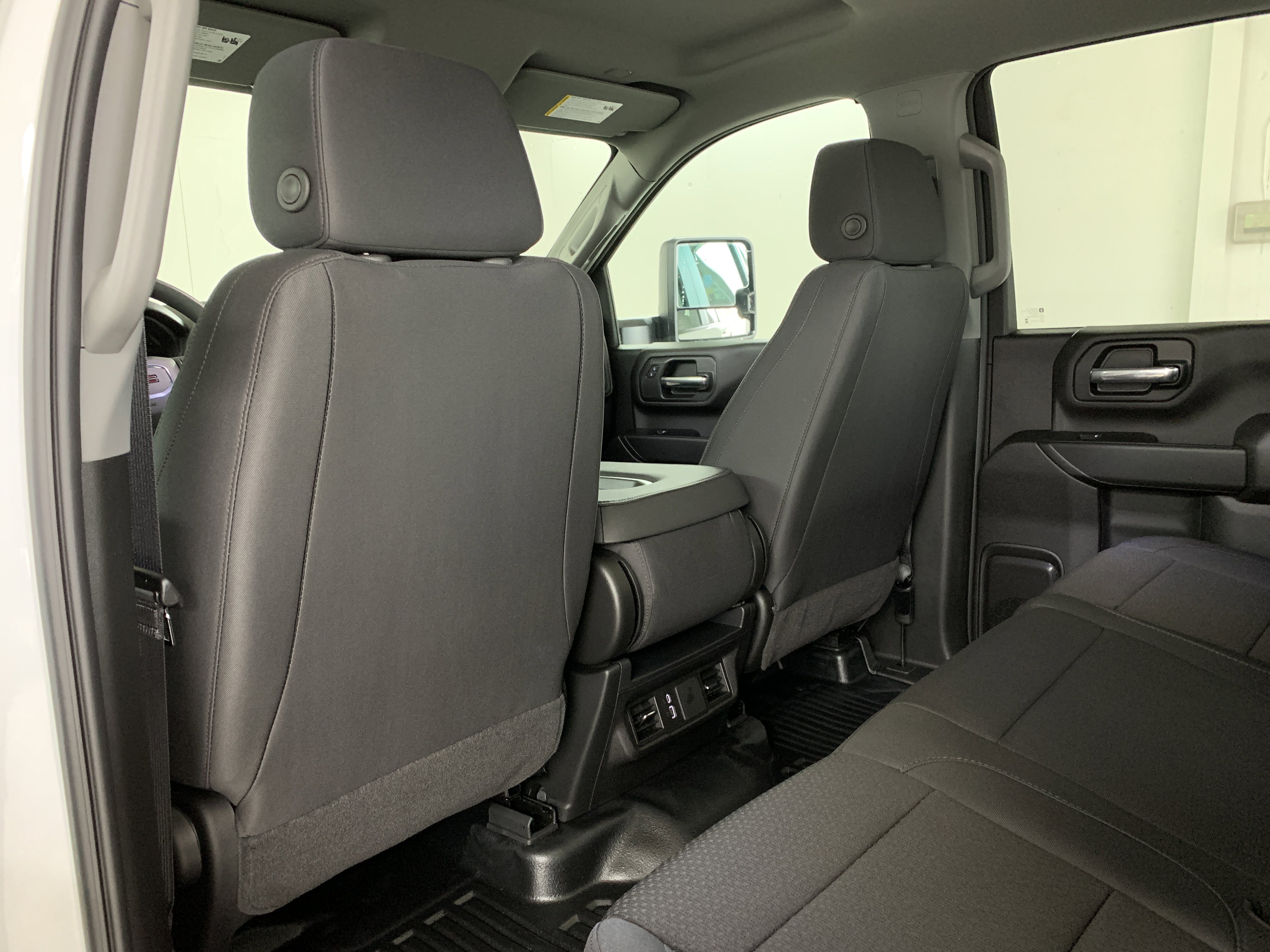 New 2026 GMC Sierra 3500 Pro w/ Convenience Package image 39